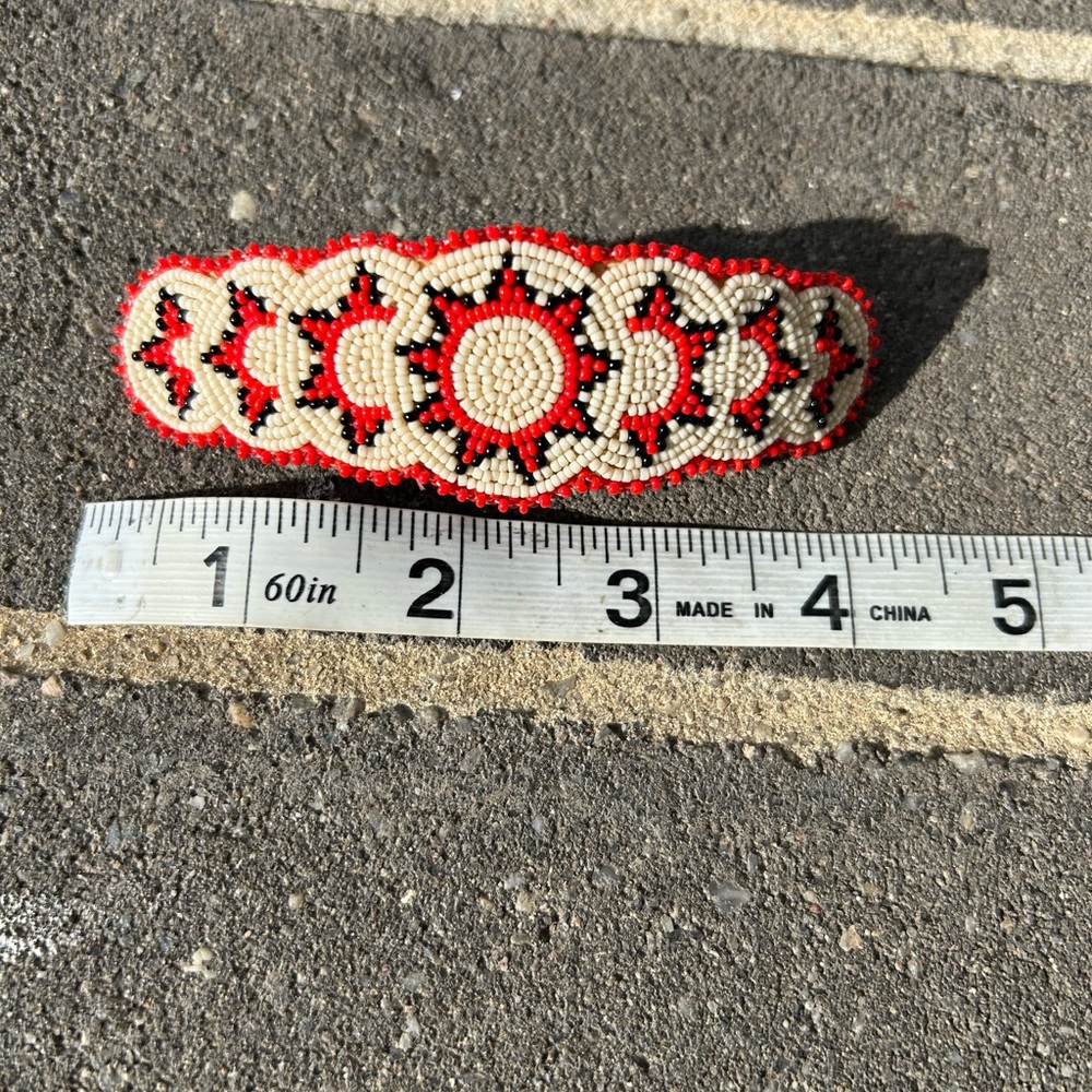 Native American Beaded Barette - Picture 2 of 3